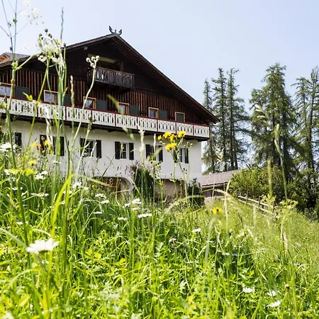 Der Zirmerhof Hotel 3*